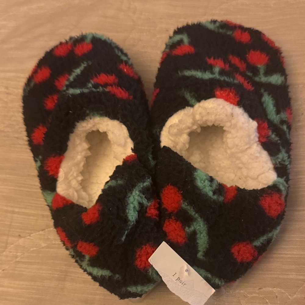 Cherry Print Slippers
